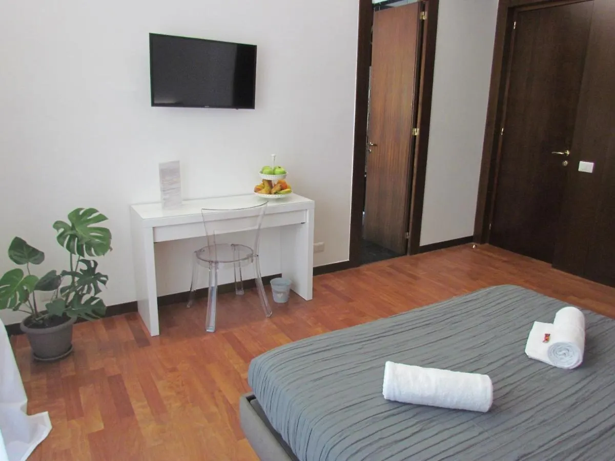 Room 56 - Le Dimore Bari 0*,